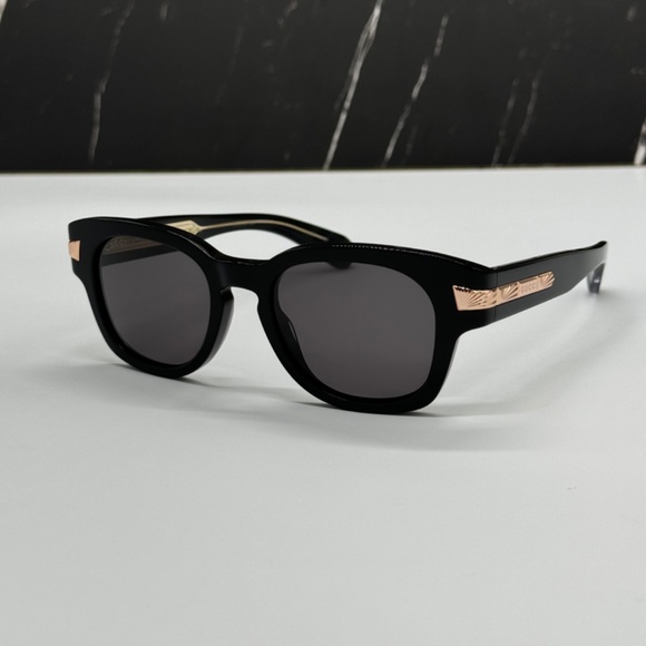 NEW GG1518S 001 GUCCI BLACK GOLD GREY SQUARE UNISEX SUNGLASSES - Picture 3 of 12